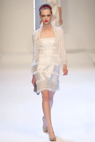Look 49